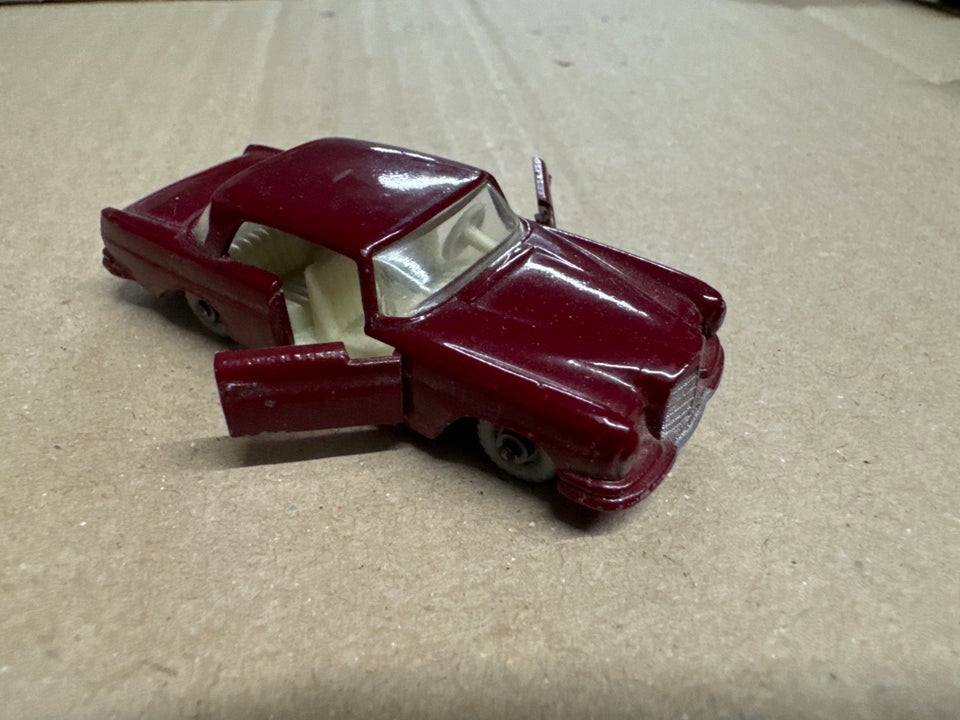 Modelbil, Mercedes 220 SE