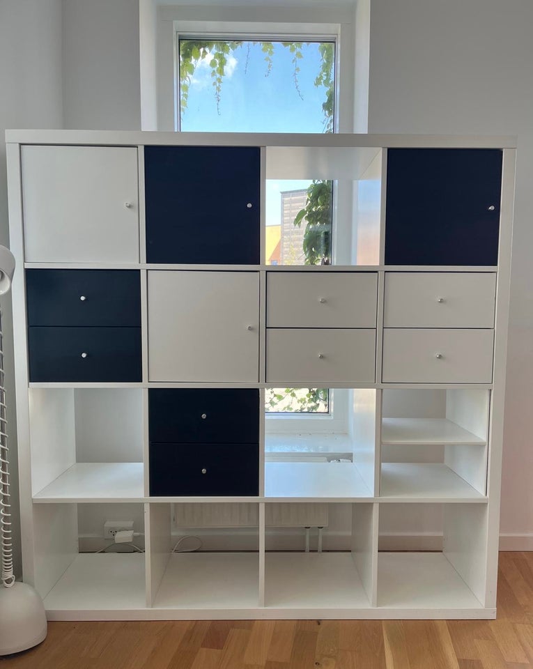 Reol ikea kallax b: 147 d: 39 h: 147