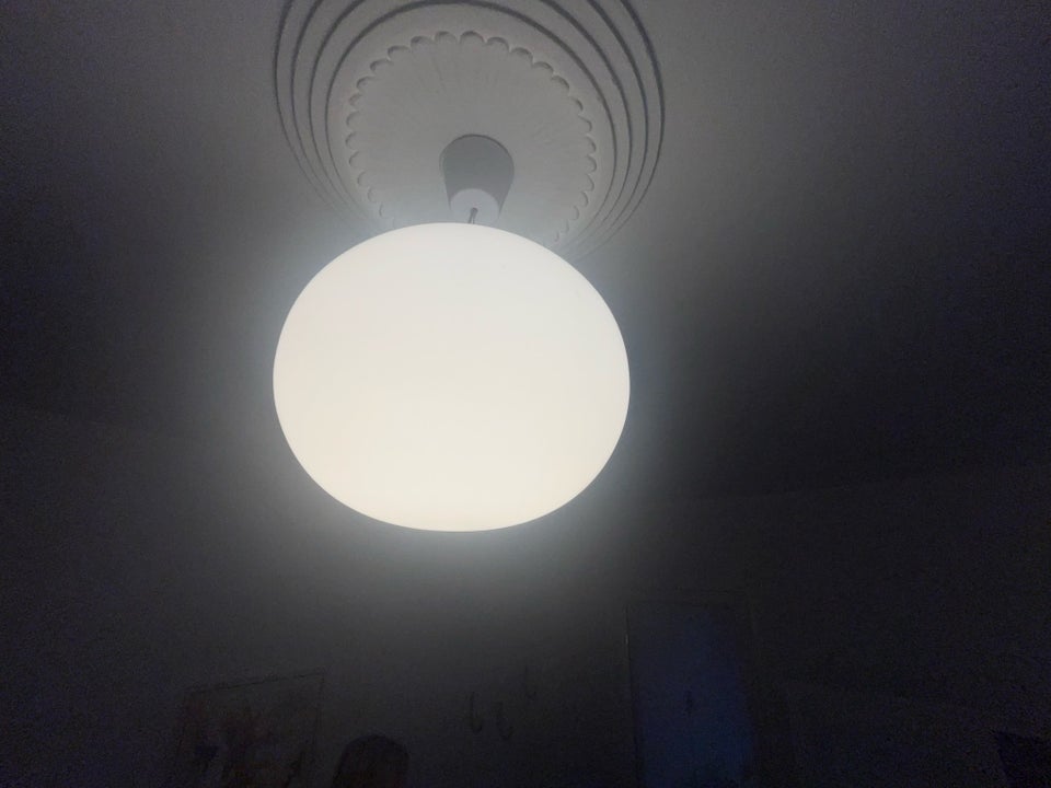 Anden loftslampe, FLOS