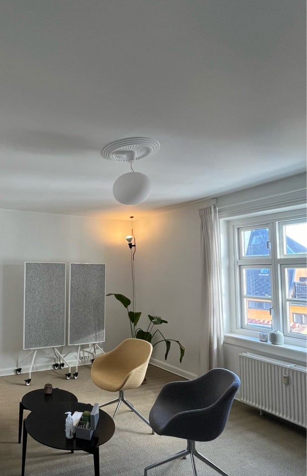 Anden loftslampe, FLOS