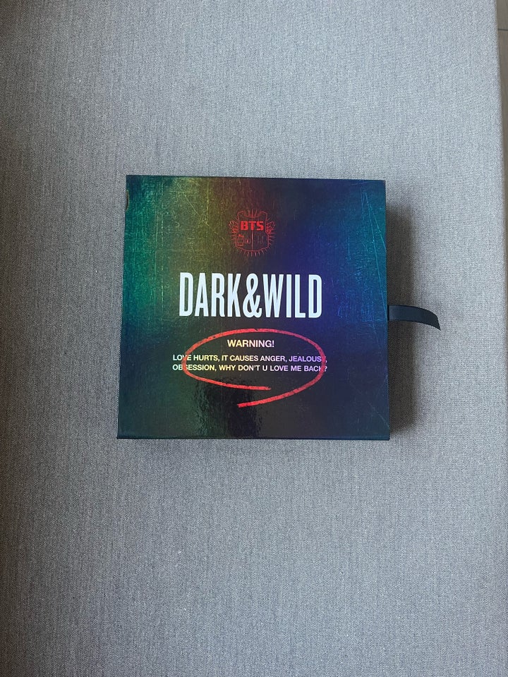 BTS: BTS - Dark  Wild pop