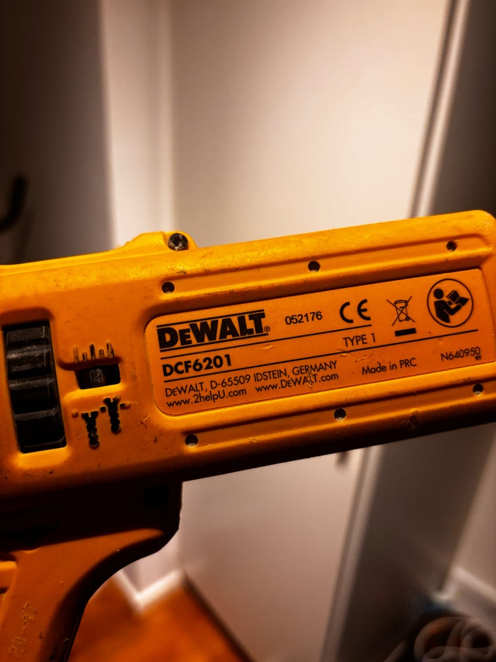 Gipsskruemaskine, DeWalt