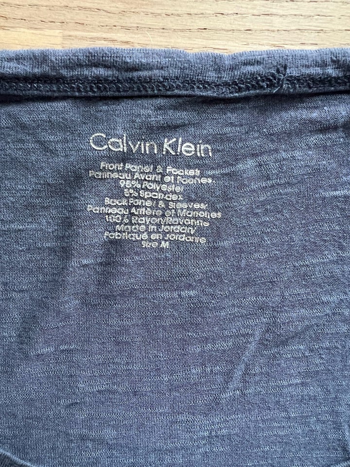 T-shirt, Calvin Klein, str. 38