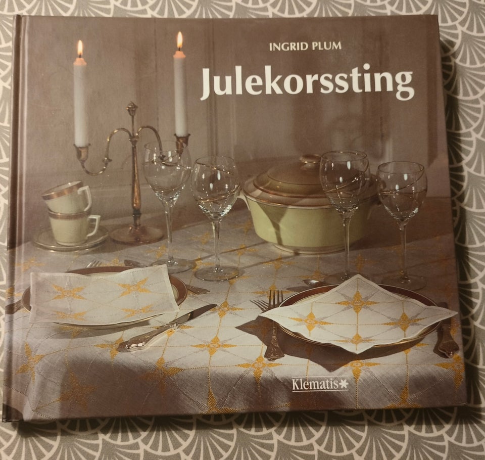 Julekorssting, Ingrid Plum, emne: