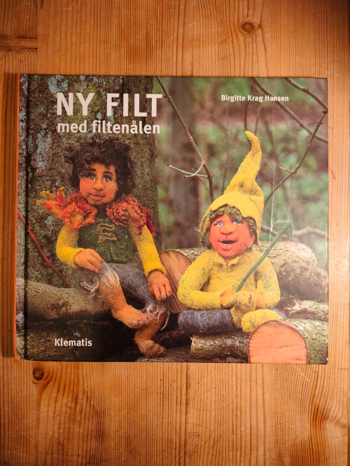 Ny filt med filtenålen, Birgitte