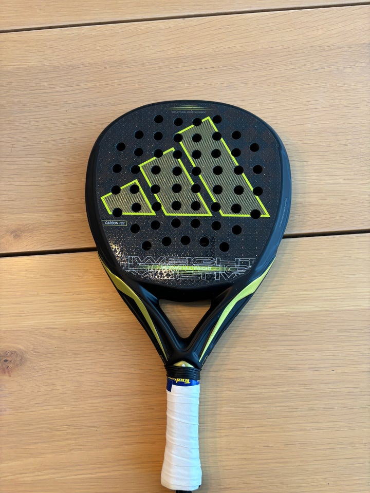 Padel bat, Adidas