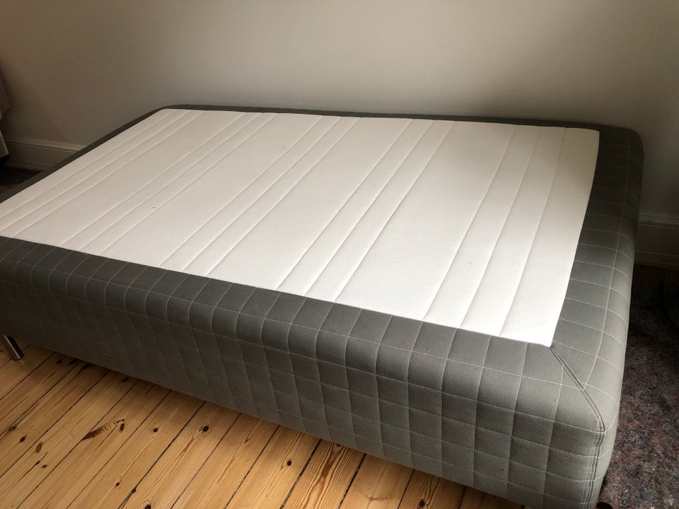 Boxmadras, Ikea, b: 120 l: 200 h: 33