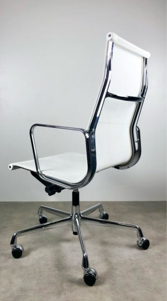 Eames EA119 Kontorstol