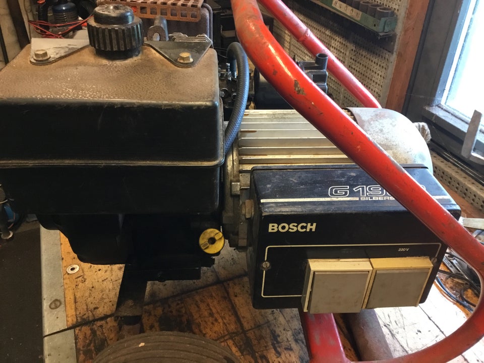 Generator benzin Bosch