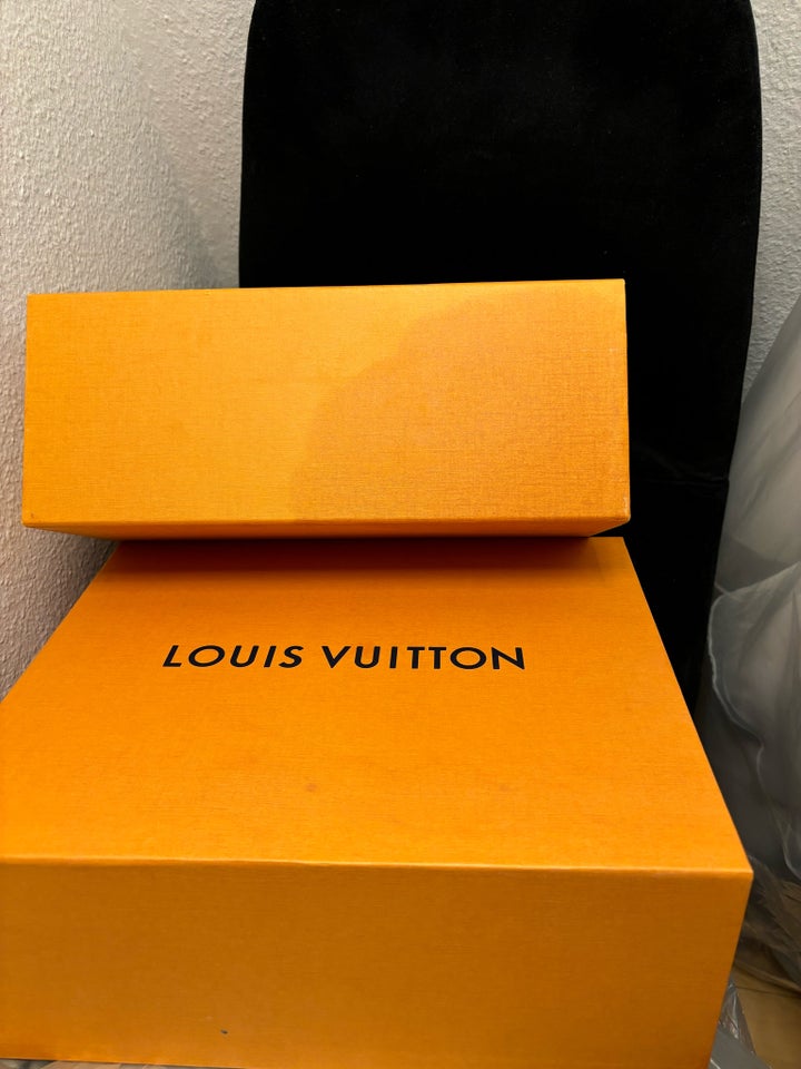 Tilbehør, Louis Vuitton