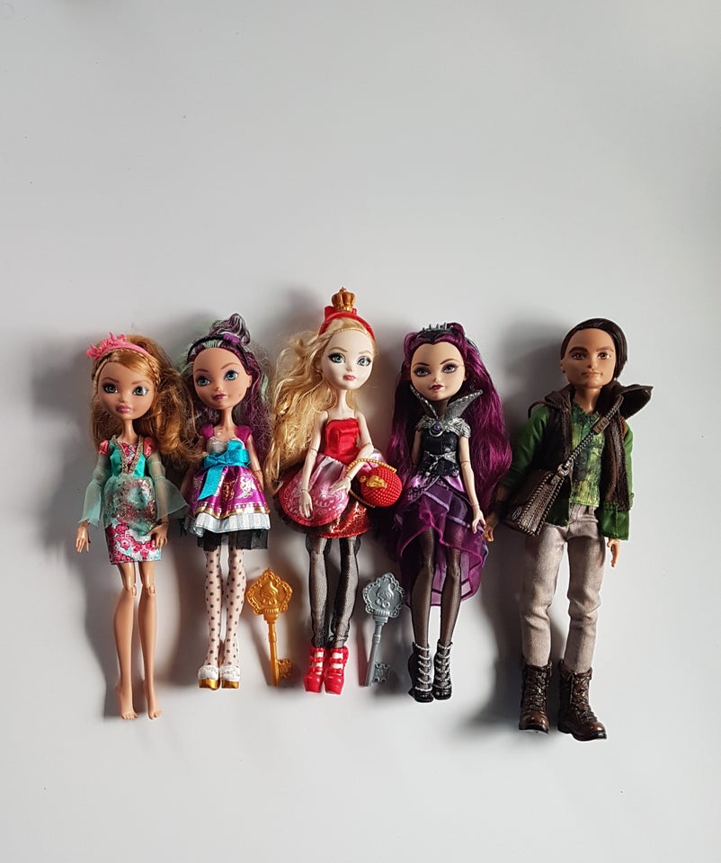 Barbie Ever after high dukker sæt