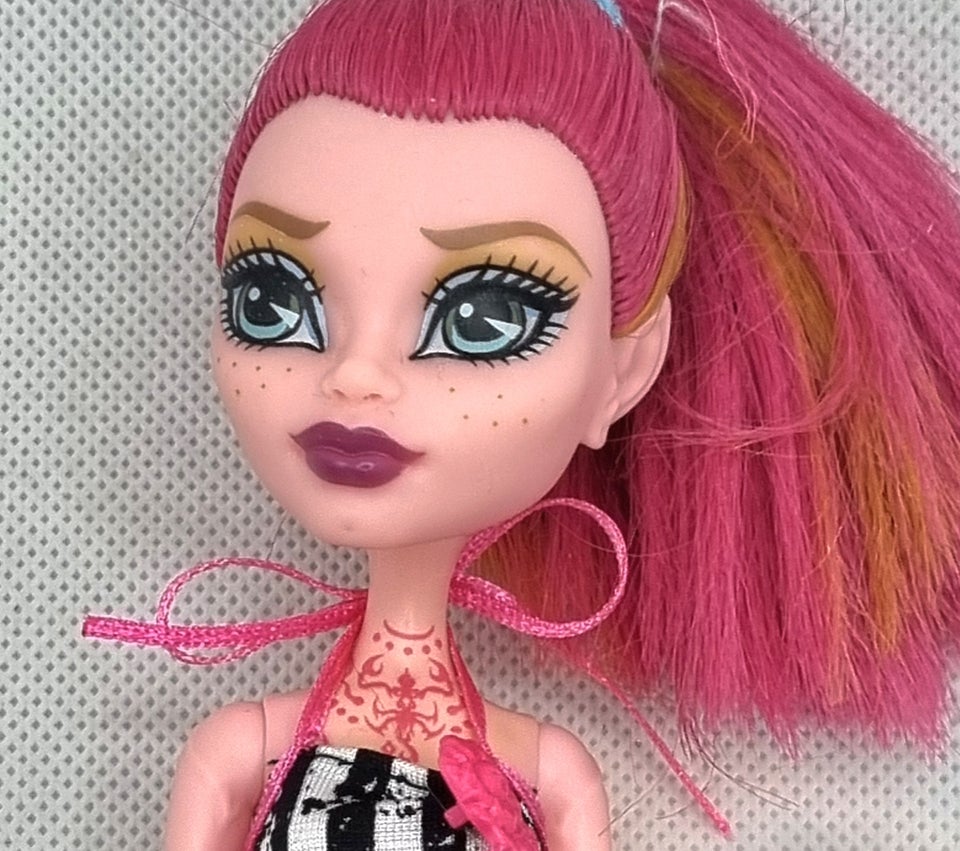 Andet, Monster High