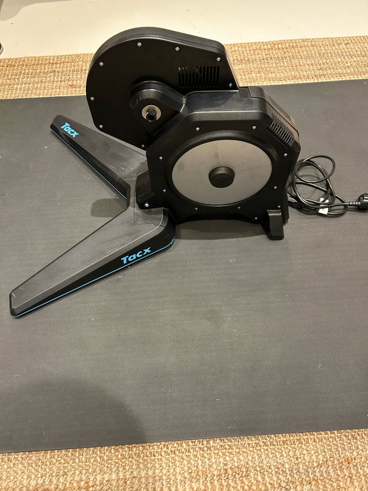 Hometrainer, Tacx Flux 2