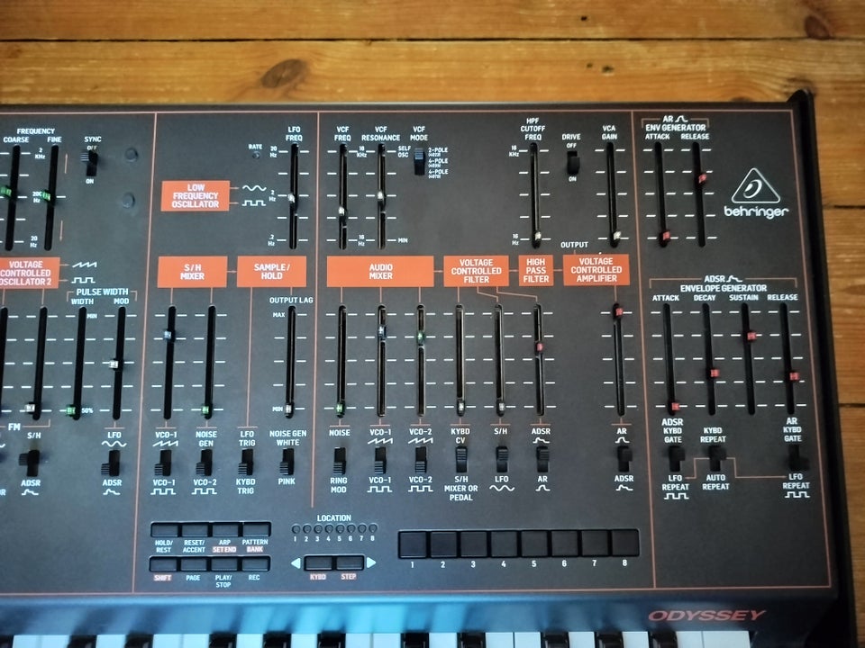 Synthesizer, Behringer Odyssey