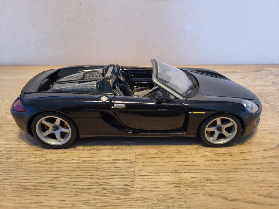 Modelbil, Porsche Carrera GT,