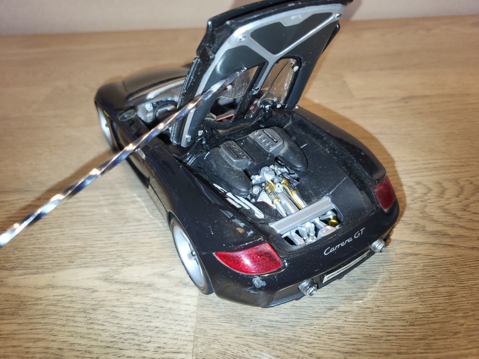 Modelbil, Porsche Carrera GT,