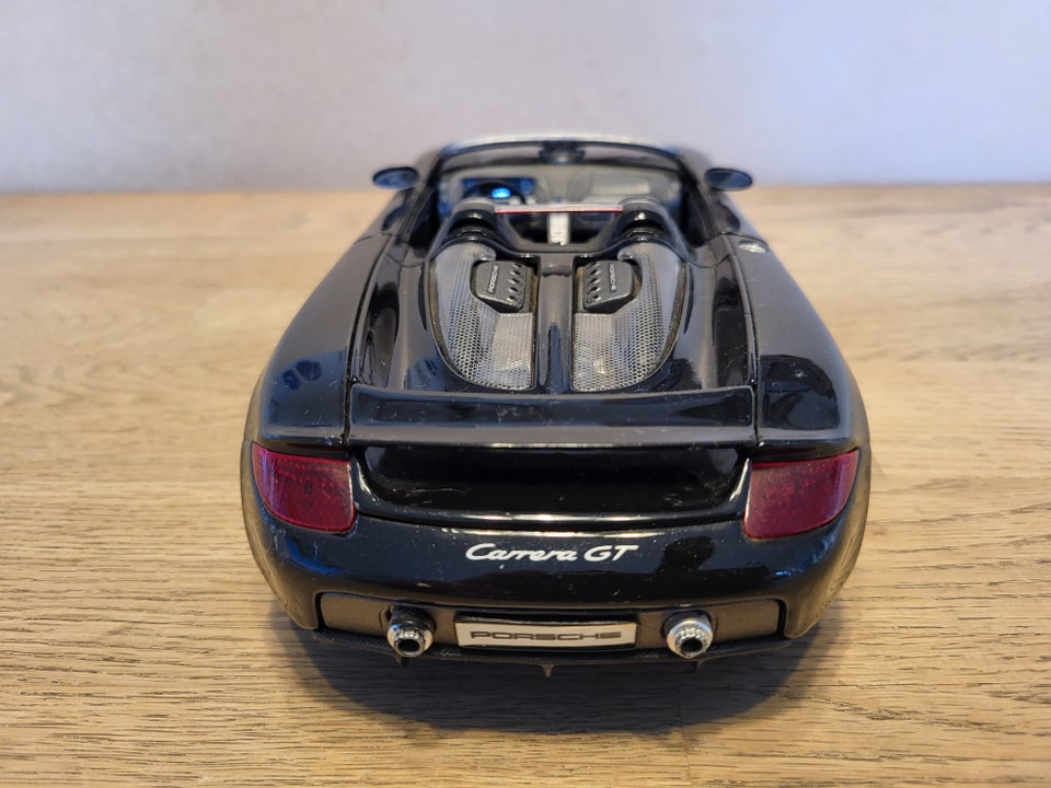 Modelbil, Porsche Carrera GT,