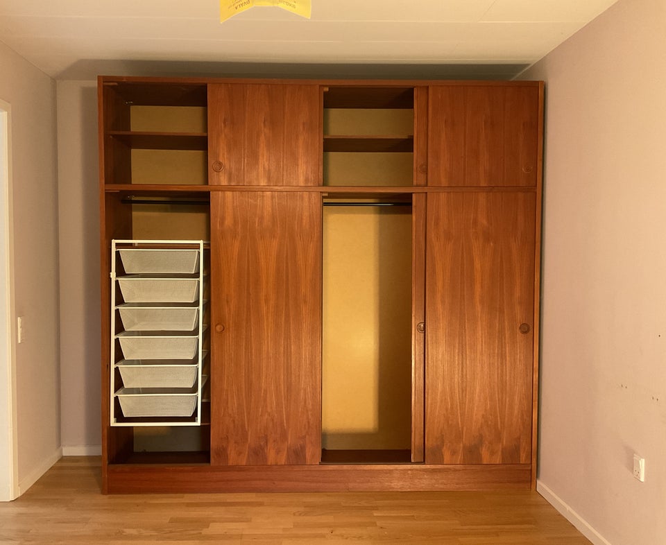 Garderobeskab, Teak, b: 239 d: 60 h: