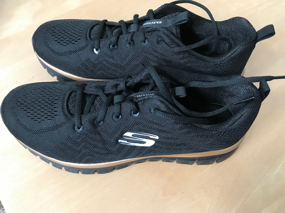 Sneakers str 41 Skechers