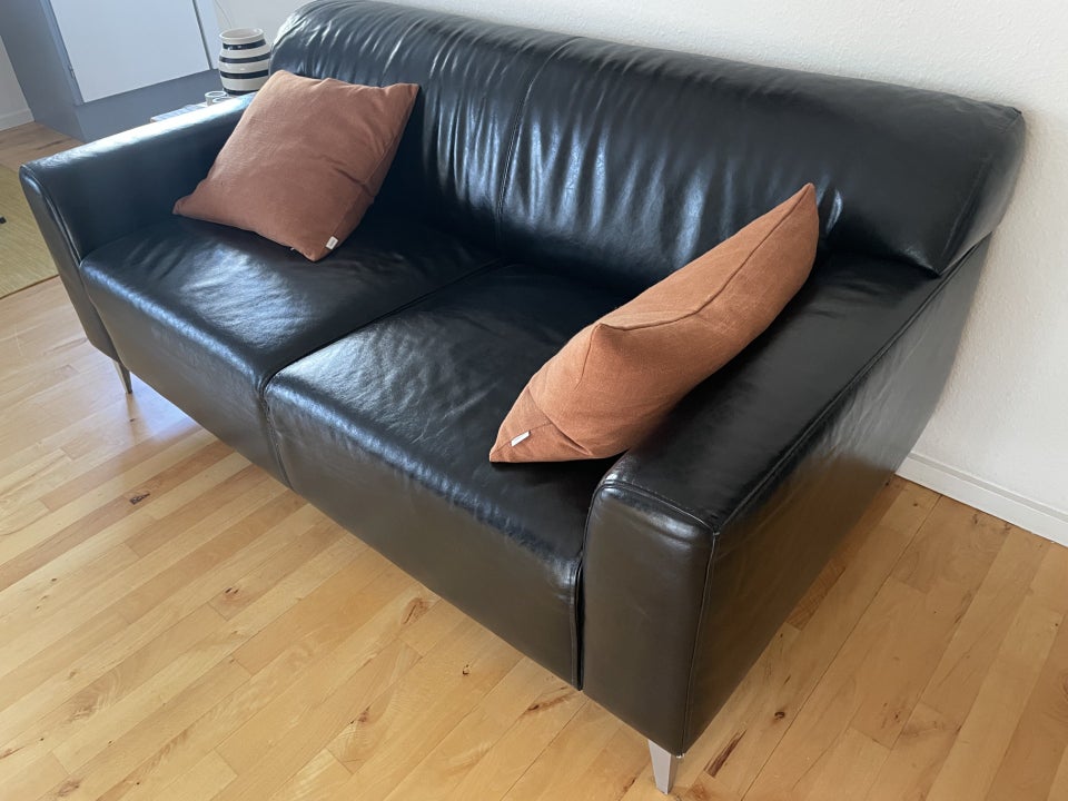 Sort lædersofa