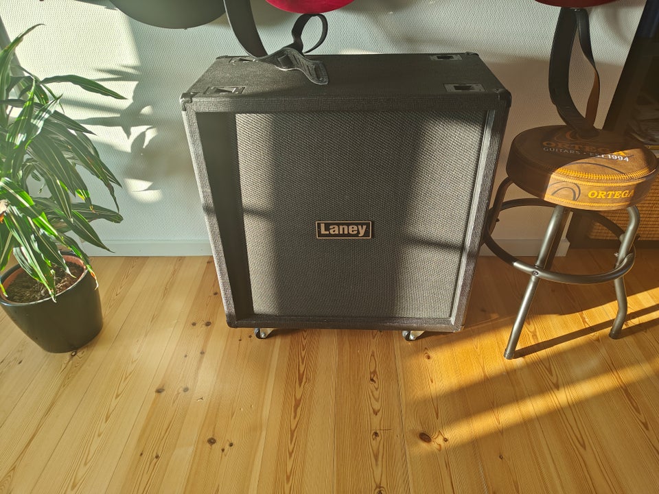 Guitarkabinet, Laney Ironheart