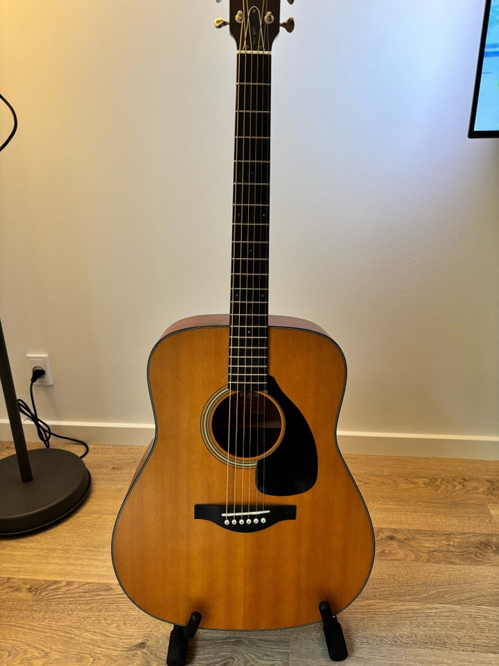 Western, Yamaha FG3 (Red label)