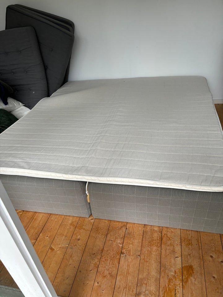 Boxmadras, IKEA, b: 180 l: 200 h: 34