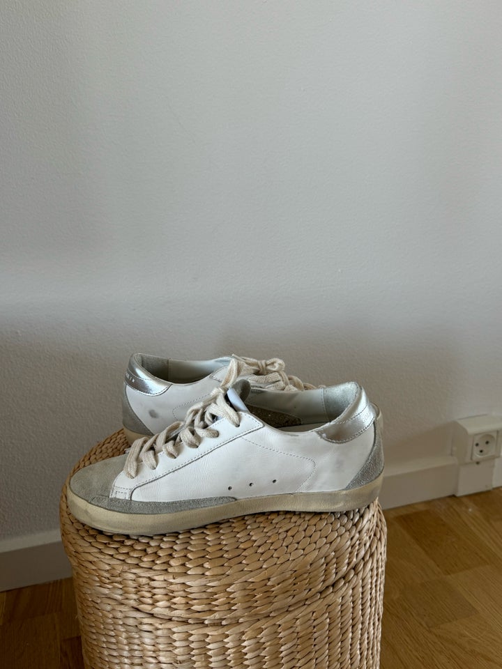 Sneakers str 37 Golden Goose