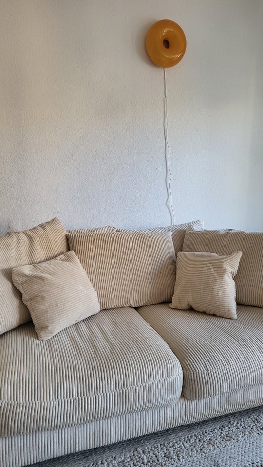 Cozy sofa - like new!