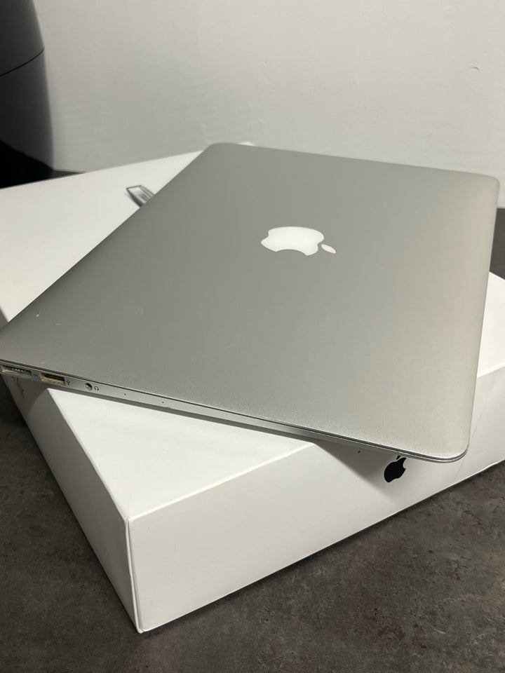 MacBook Air, 13” 2015, 1.6 GHz