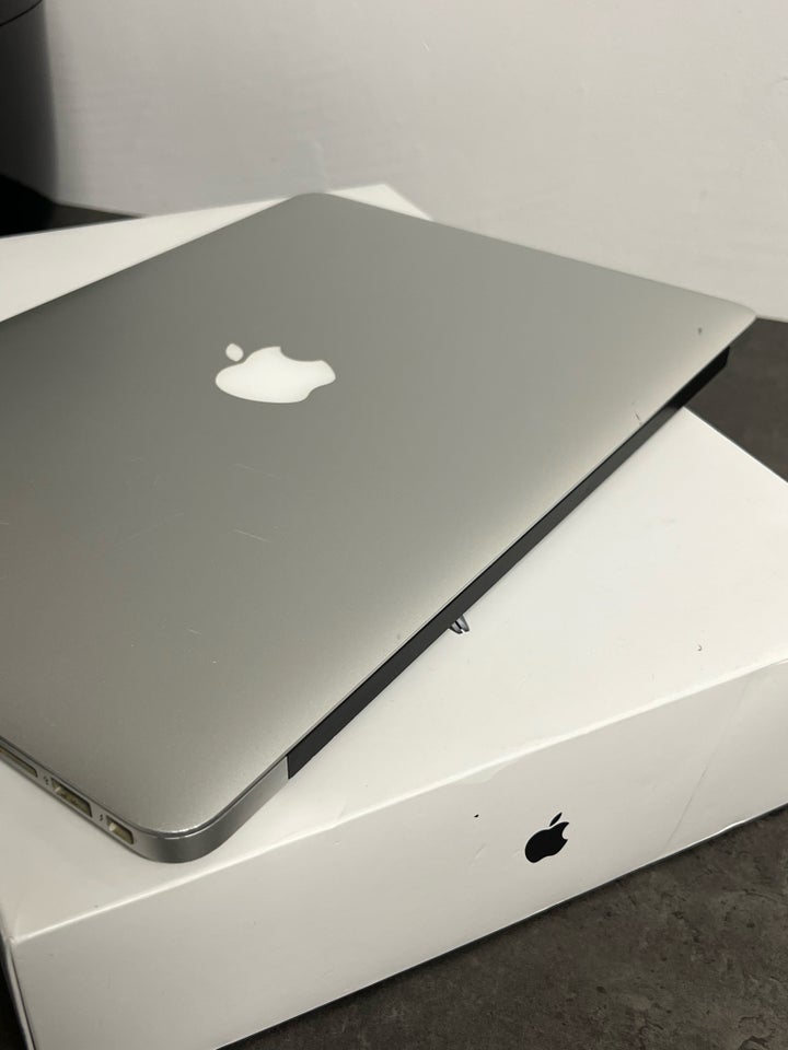 MacBook Air, 13” 2015, 1.6 GHz