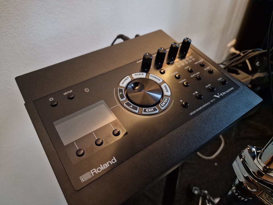 Trommesæt, Roland TD-17 KVX2