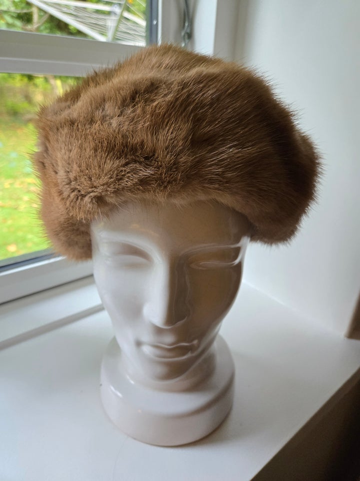 Hat 2 vintage minkhatte Ukendt