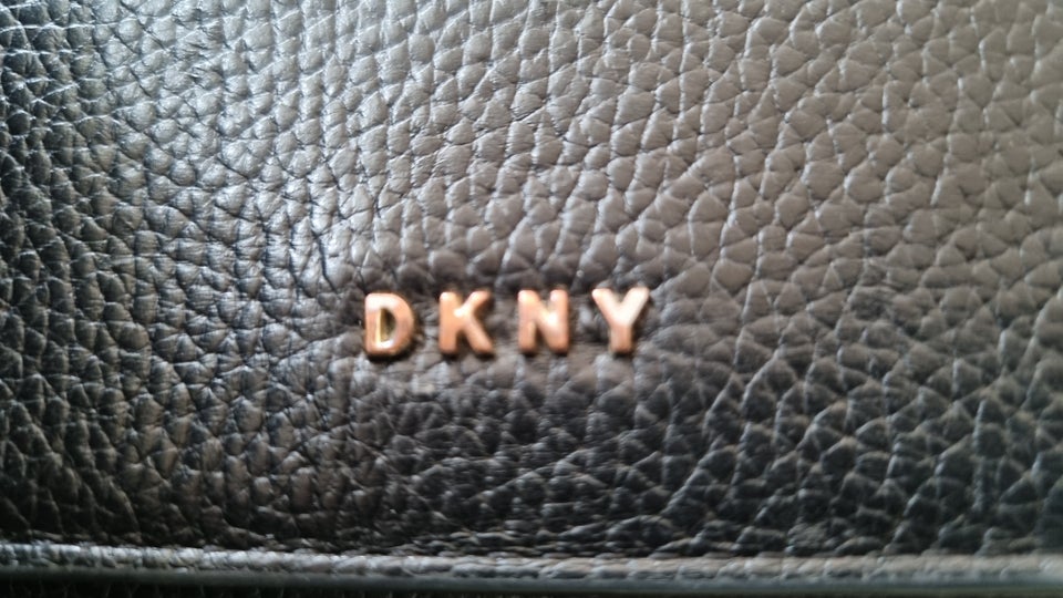 Pung, DKNY