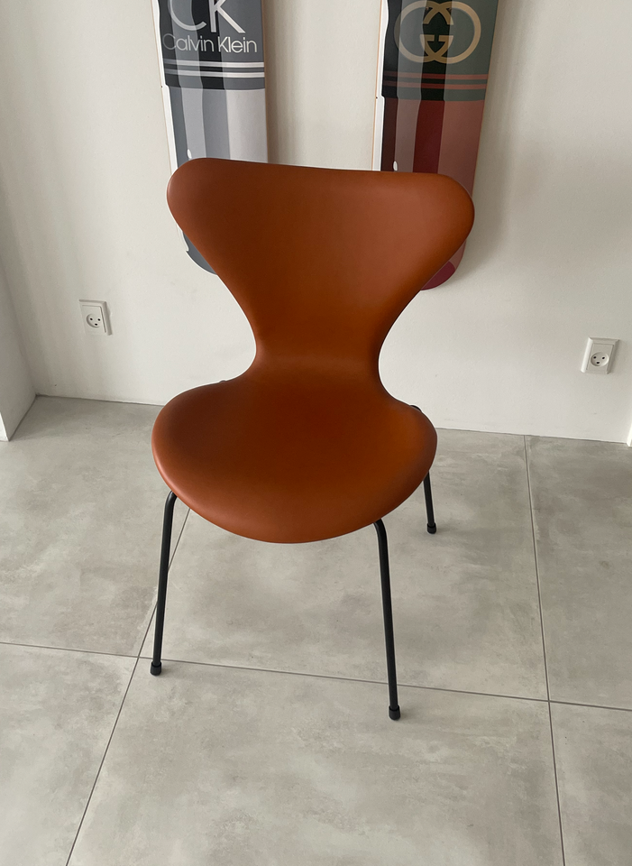 Arne Jacobsen, 3107, Syveren