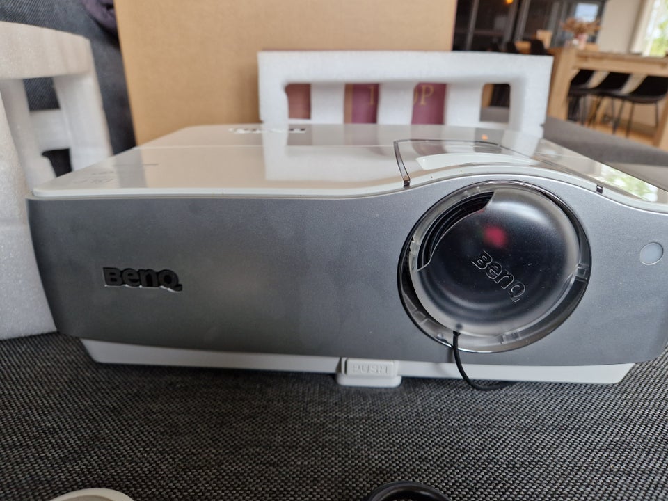 Projektor, BENQ, W1100