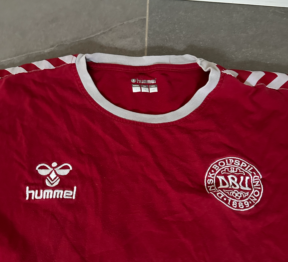 T-shirt, Danmarks trøje, Hummel