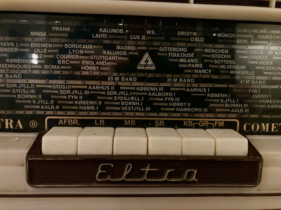 AM/FM radio, Eltra, Comet 989