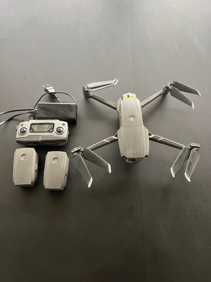 Dji Mavic 2 Zoom + Fly more kit,