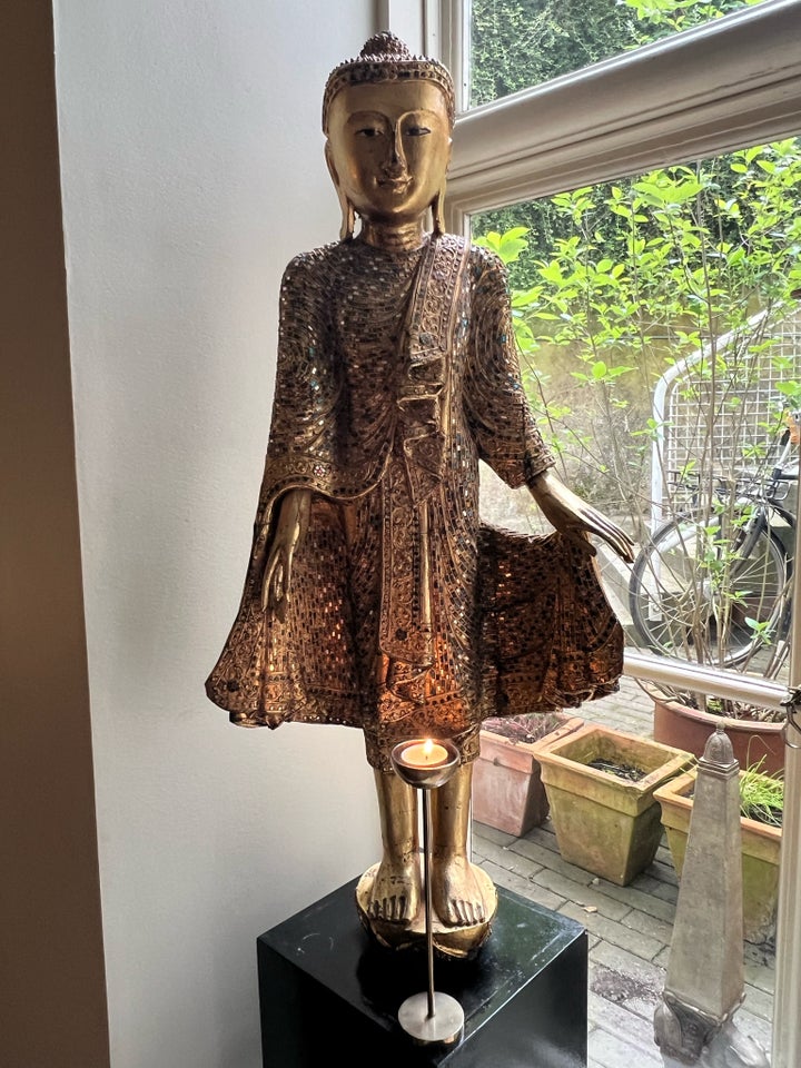 Buddha figur