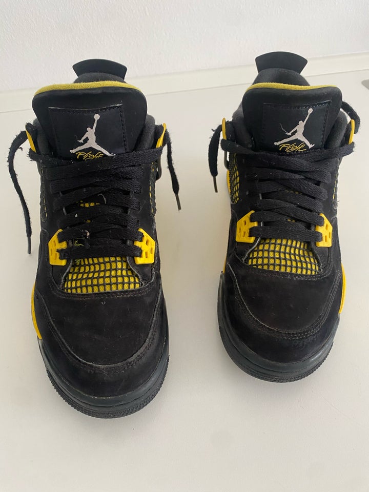 Sneakers, str. 39, Nike Jordan 4