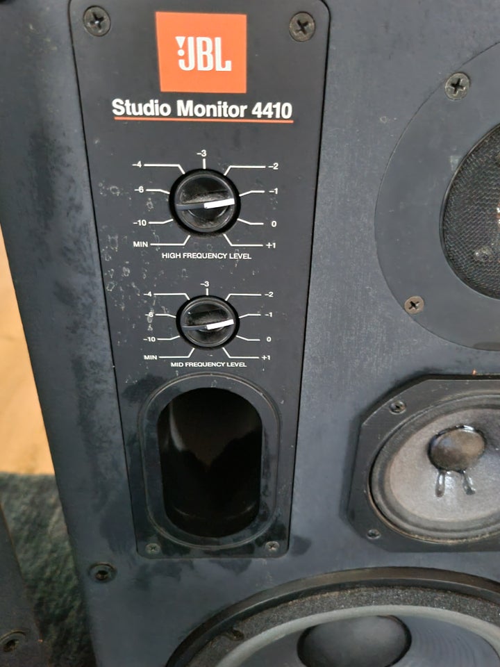 JBL, Studio monitor 4410, 7.1