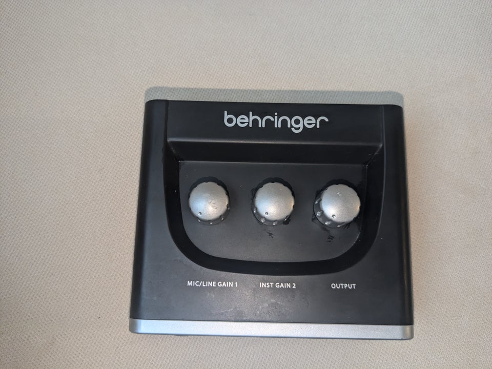 Lydkort, Behringer U-Phoria UM2