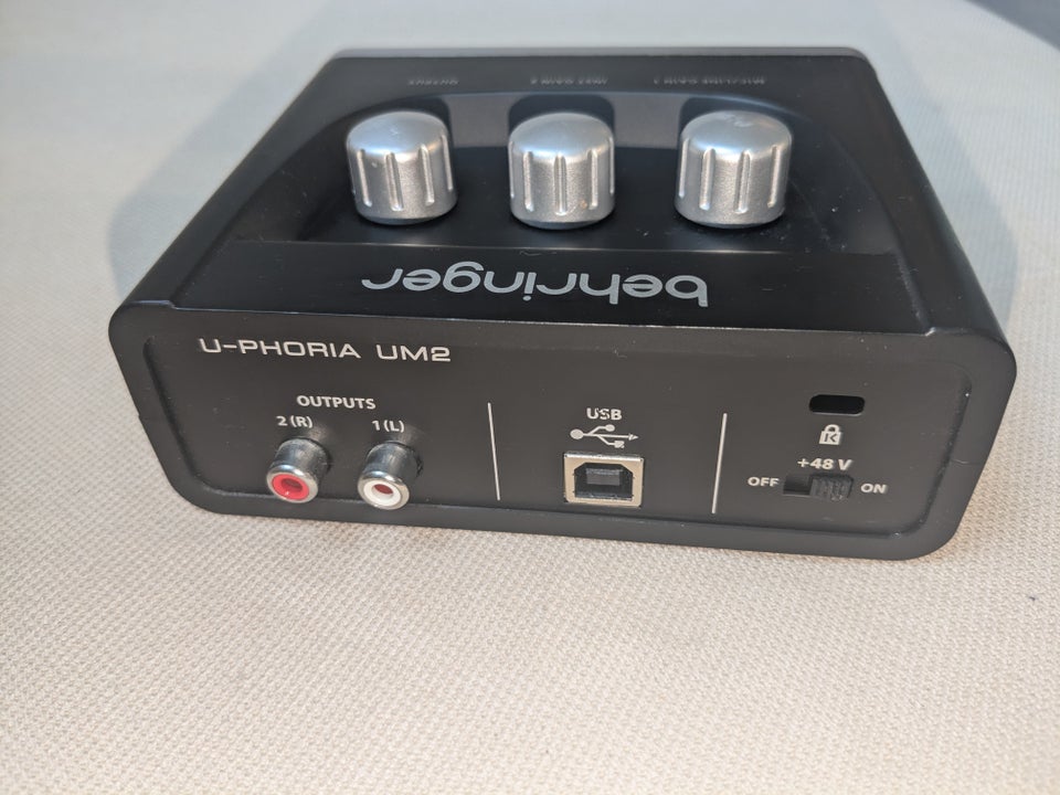 Lydkort, Behringer U-Phoria UM2