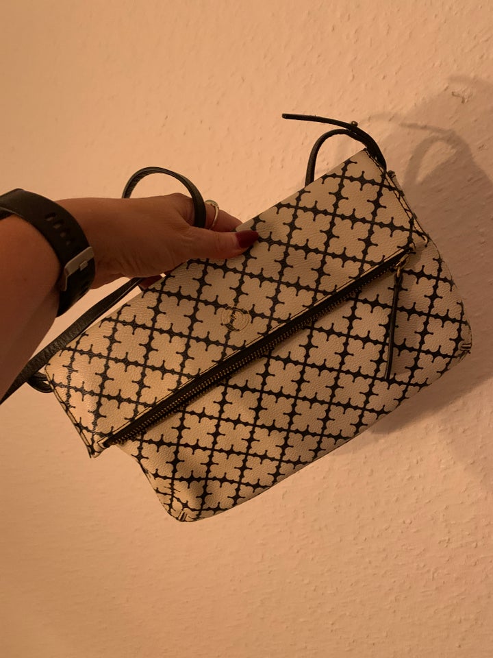 Crossbody By Malene Birger