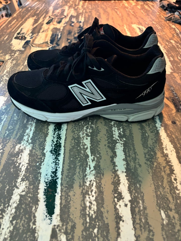 Sneakers New Balance str 44