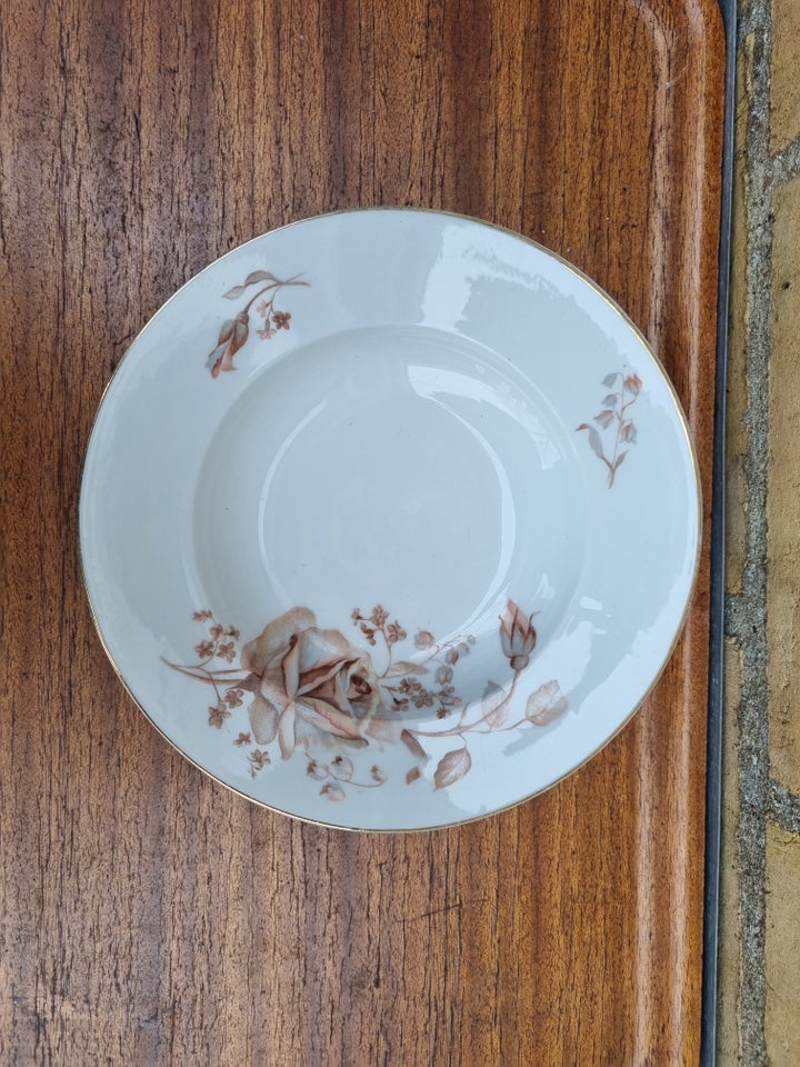 Porcelæn, Dybe tallerkener., C T