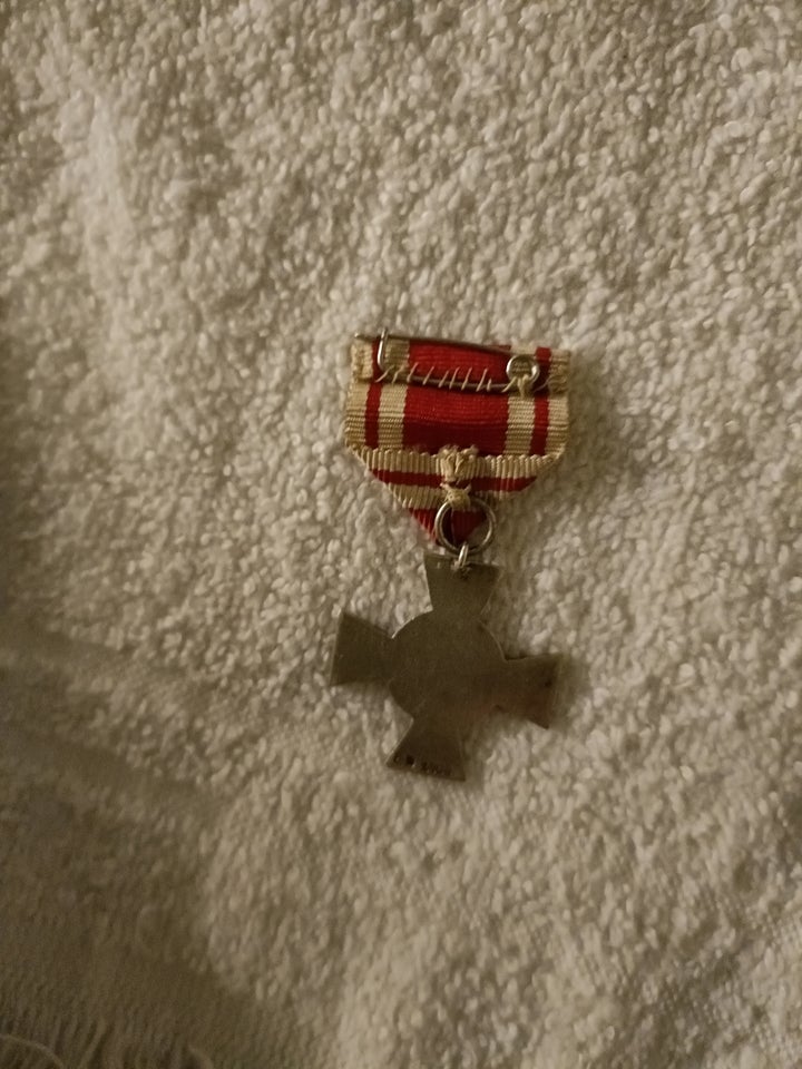 Militær, Fortjenst medalje