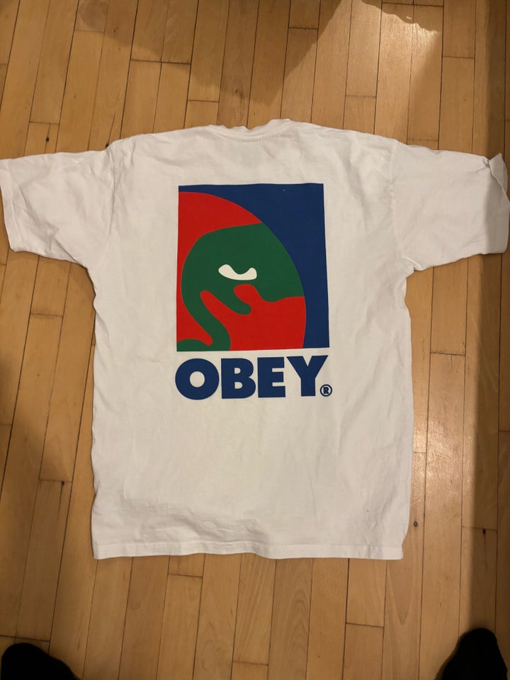 T-shirt Obey str M