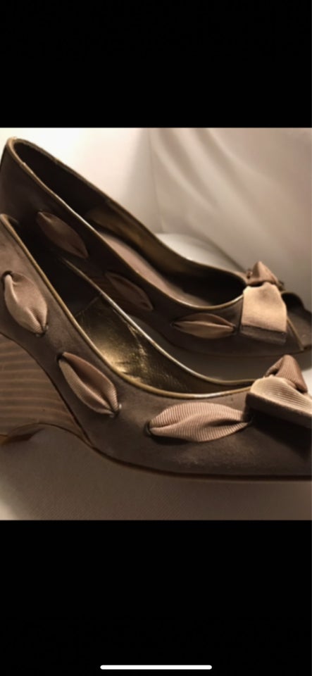 Pumps, str. 37, Billi Bi